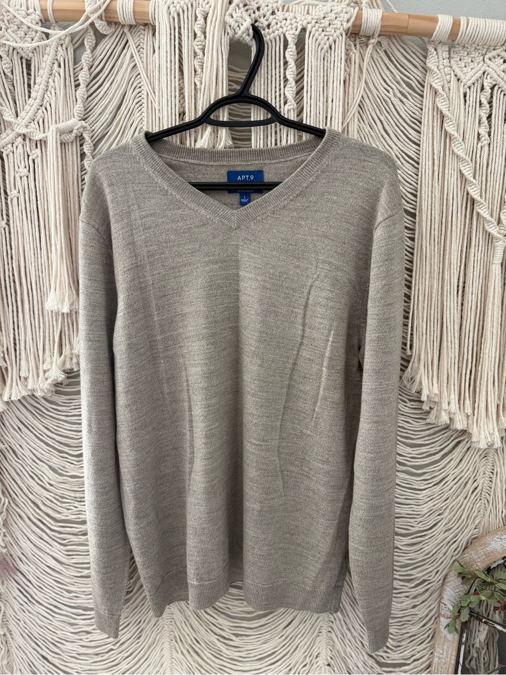 Apt. 9 Men's V-Neck Sweater in Heather Gray